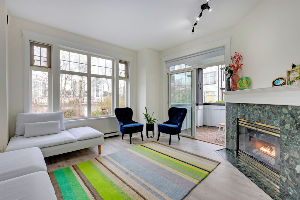listing image 1108123447608769232