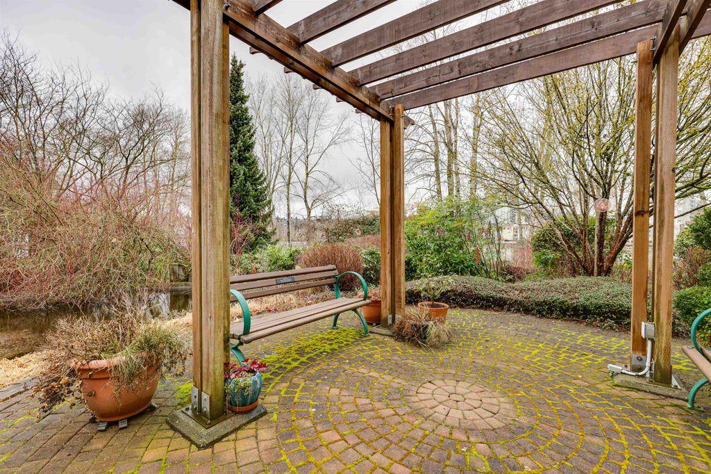 listing image 1109973912464624650