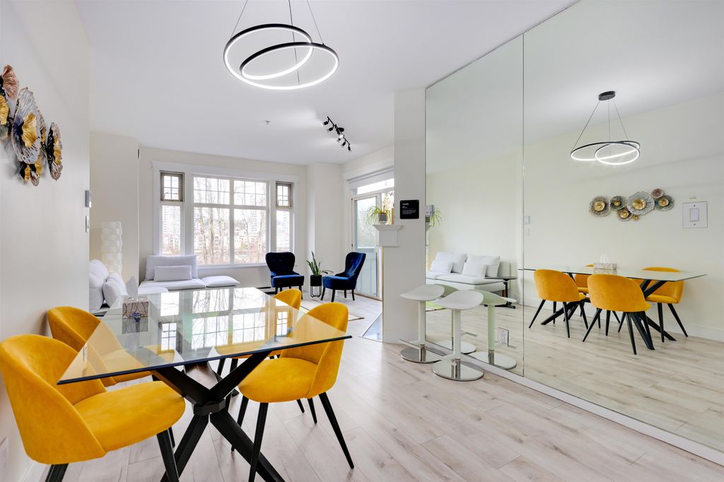 listing image 1107893756969057746