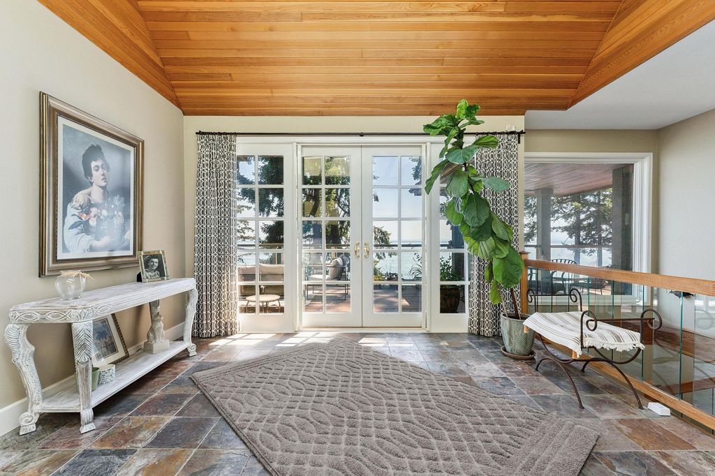 listing image 1104478568513081591