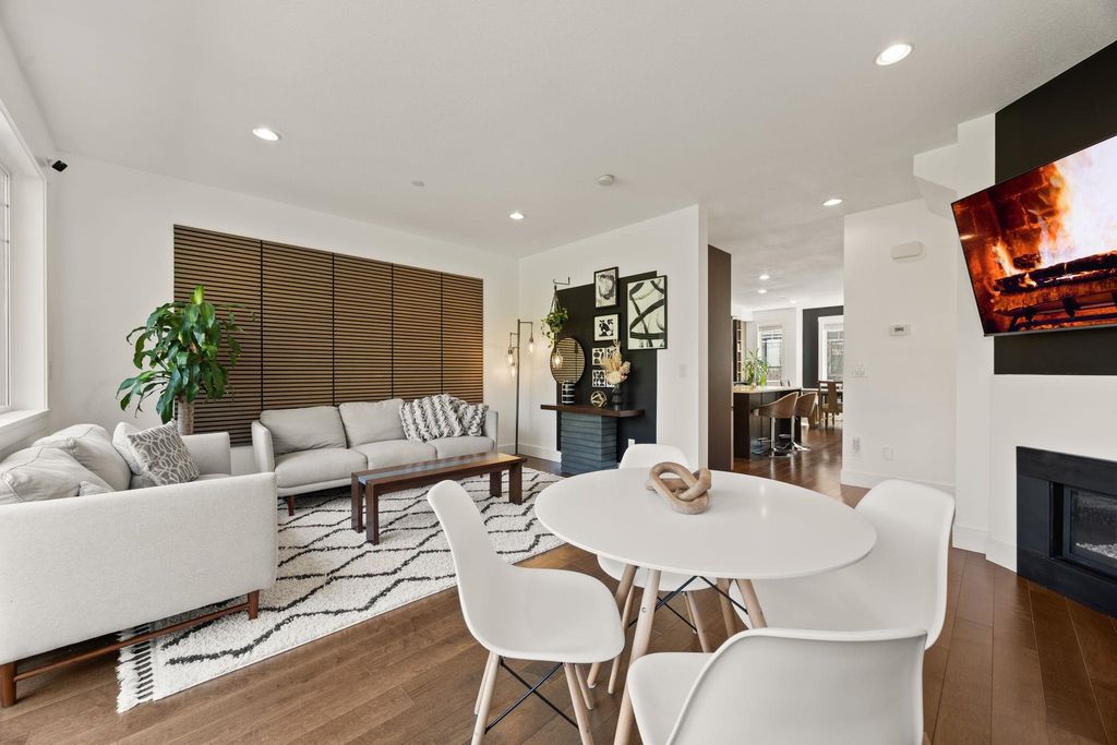 Photo of 23709 111a Avenue #7, Maple Ridge, BC V2W 0E5 (MLS # R3114632)