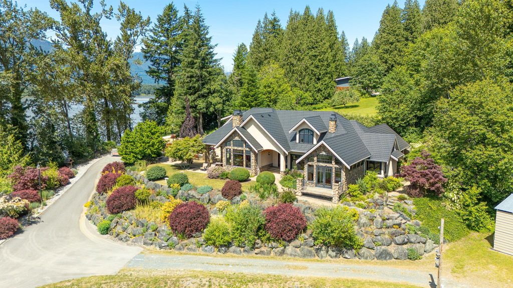 Photo of 42721 Old Orchard Road, Chilliwack, BC V2R 4H6 (MLS # R3139416)