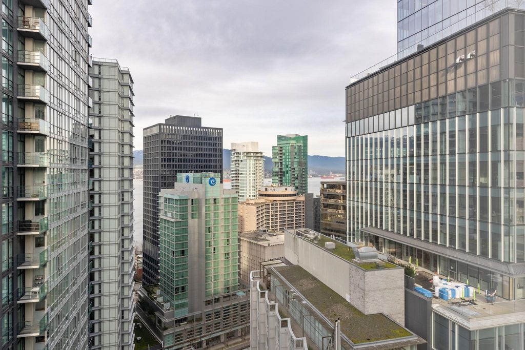 listing image 1104855820594503843