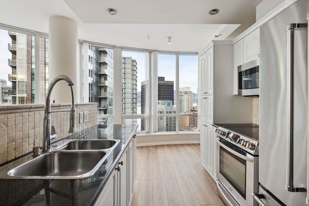 listing image 1105692069091720366