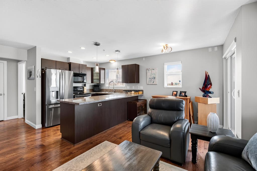 Photo of 5488 198 Street #412, Langley, BC V3A 1G2 (MLS # R3156598)