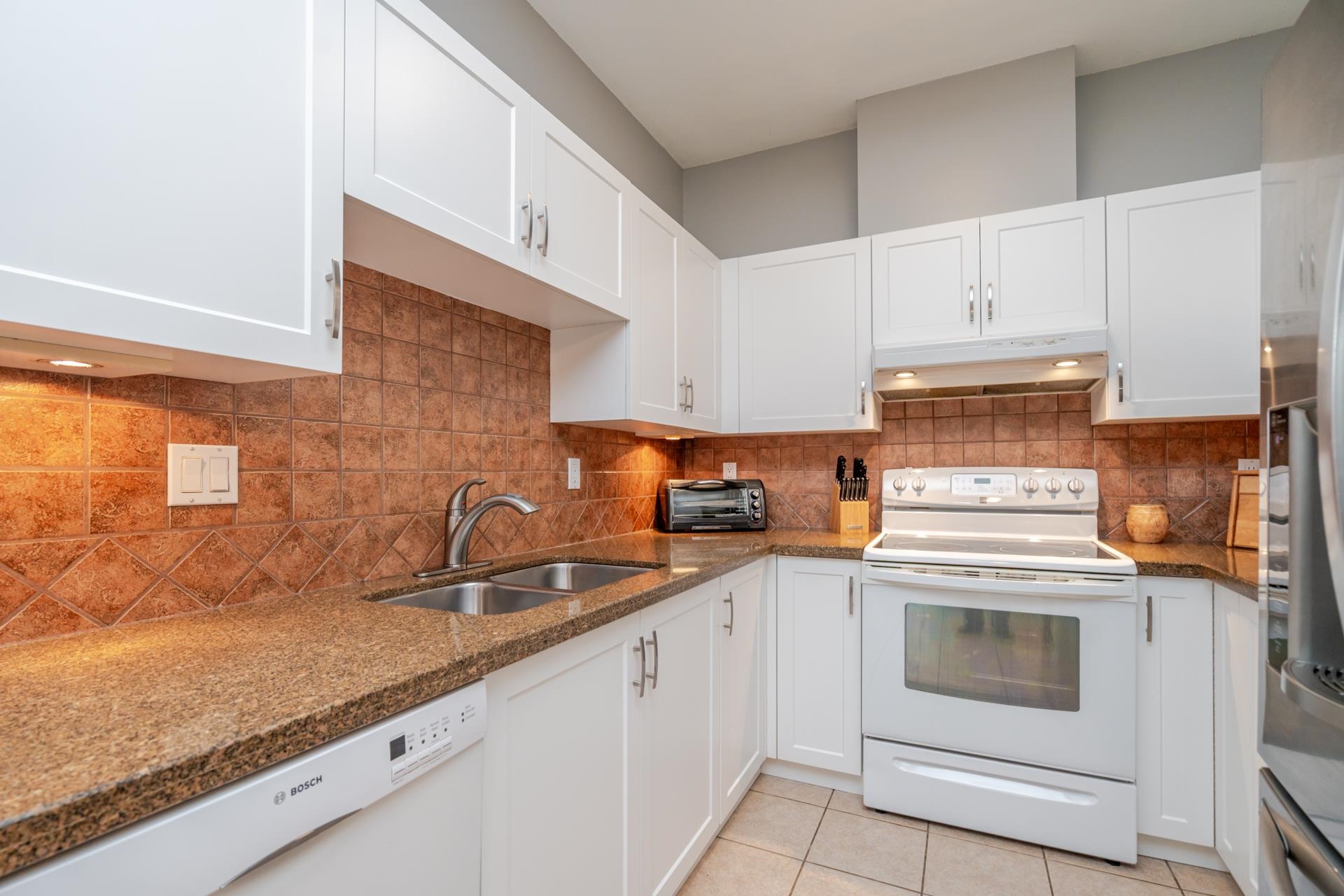 10340 156 Street 10