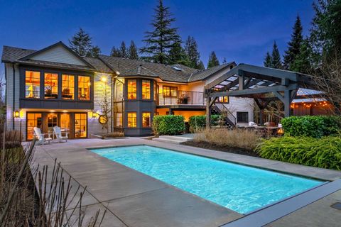 32500 Verdon Way Abbotsford BC V2T 7Y3