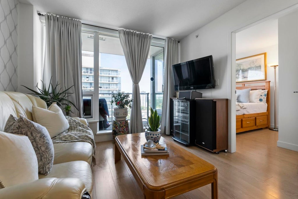 Photo of 13696 100 Avenue #3908, Surrey, BC V3T 0L5 (MLS # R3157657)