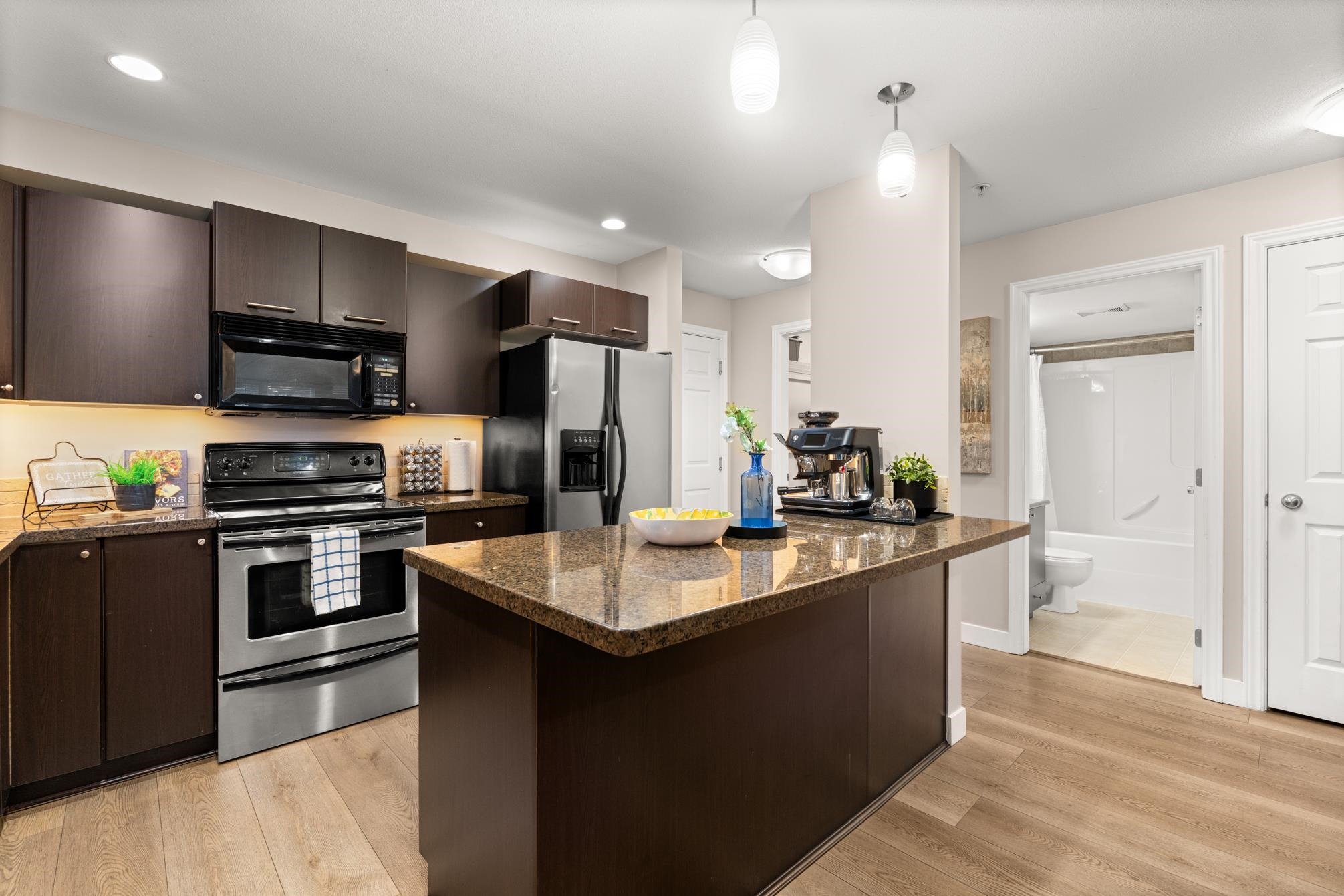5454 198 Street 204