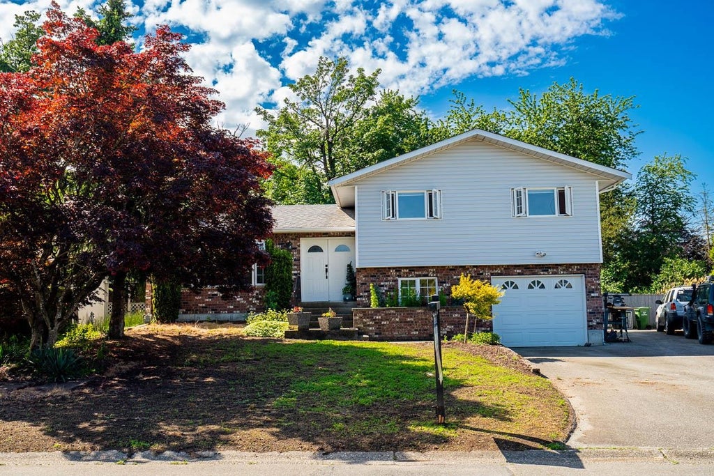 Photo of 46070 Roy Avenue, Chilliwack, BC V2R 2C2 (MLS # R3149446)