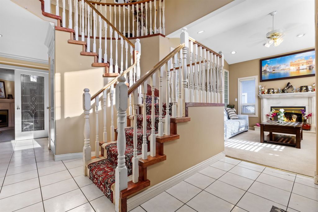 Photo of 12865 63a Avenue, Surrey, BC V3X 3S9 (MLS # R3114915)