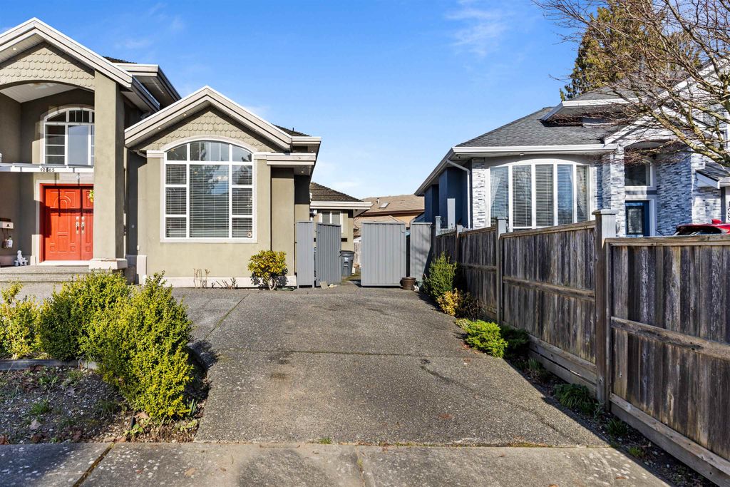 Photo of 12865 63a Avenue, Surrey, BC V3X 3S9 (MLS # R3114915)