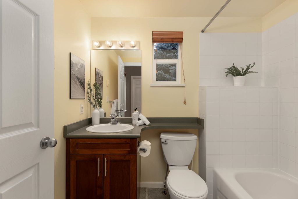 listing image 1108595393352569496