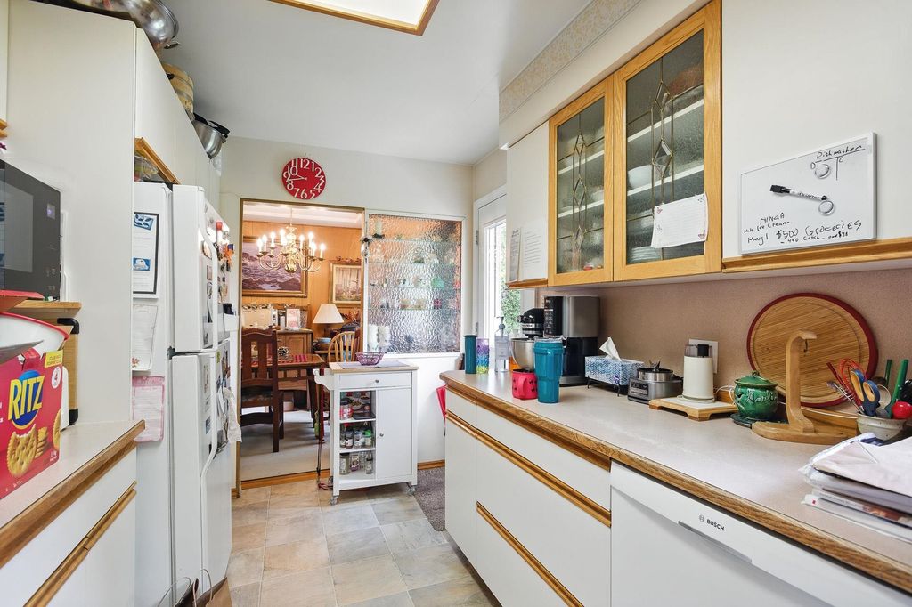 listing image 1102189310833245032