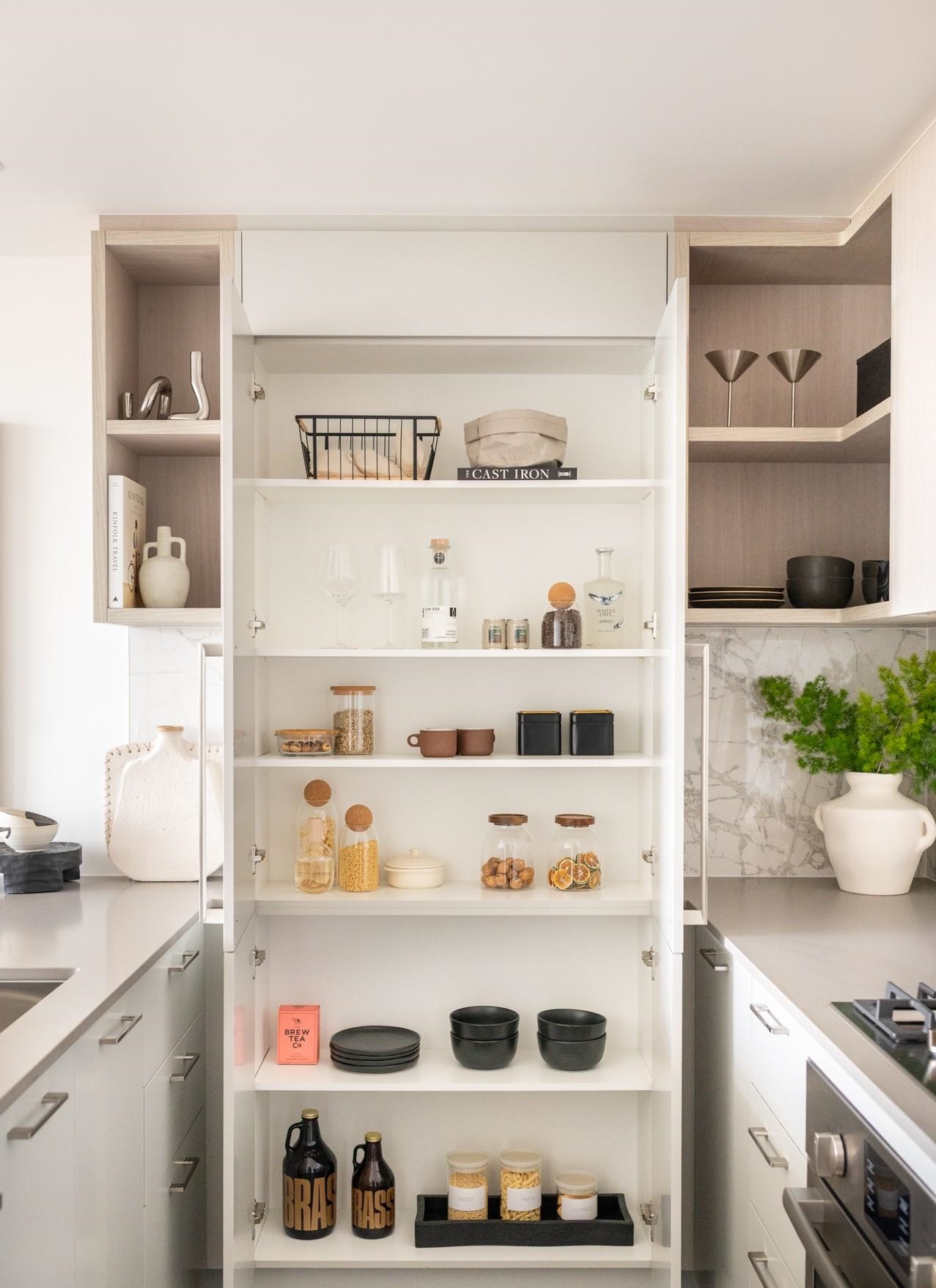 6468 Willingdon Avenue 3310