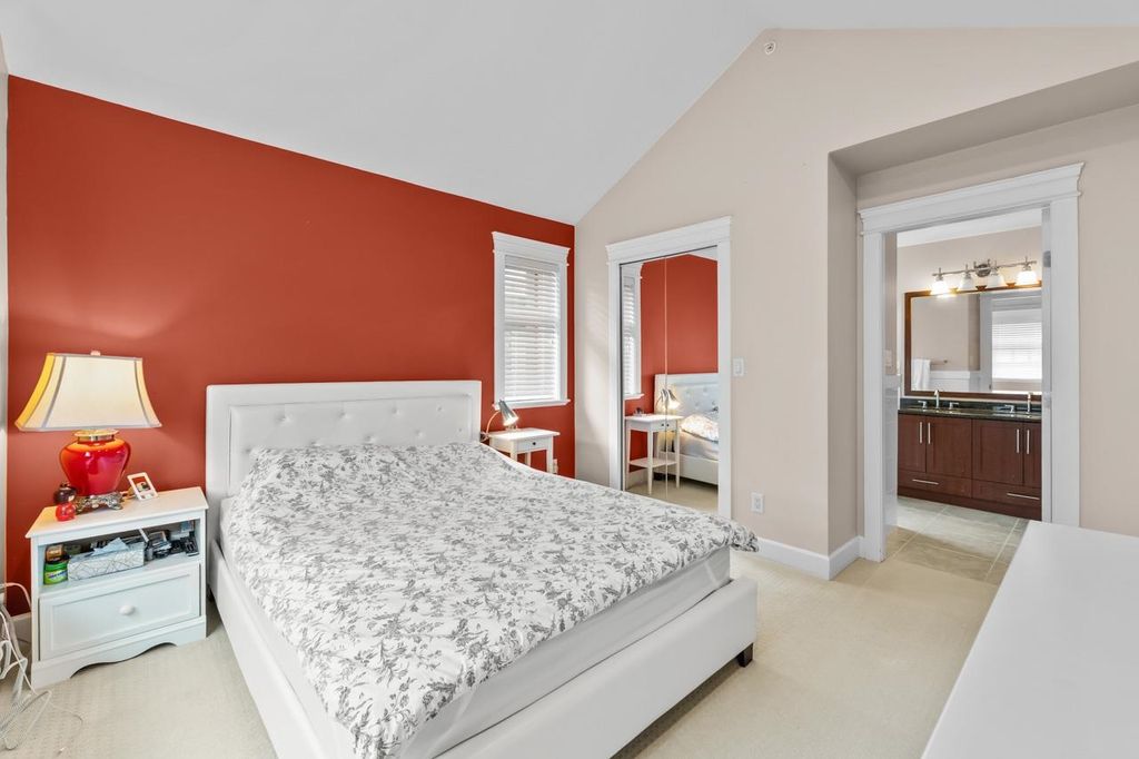 listing image 1108338456157570344