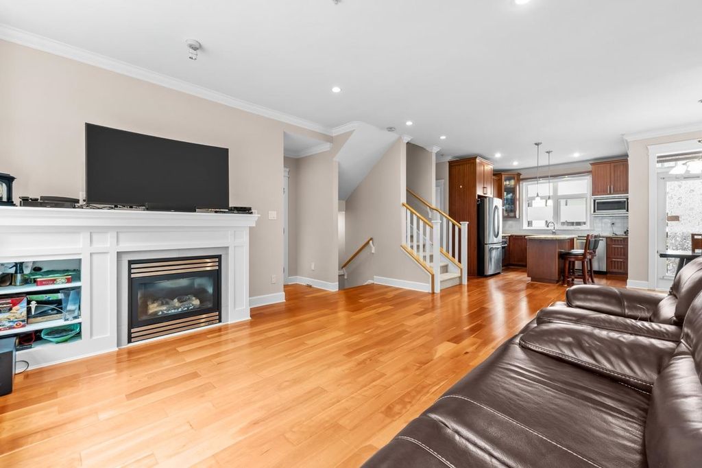 listing image 1100429264030369511