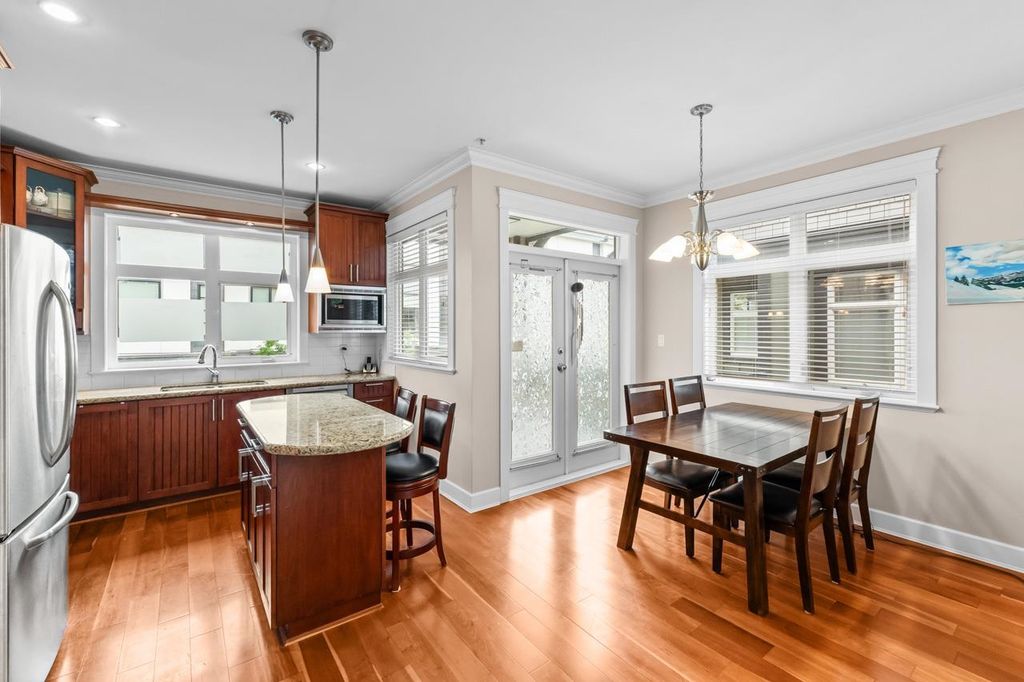 listing image 1107900839997120654