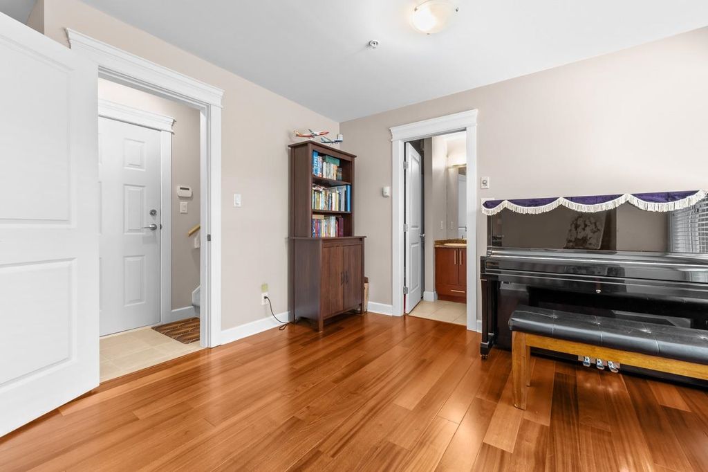 listing image 1100030705598824883