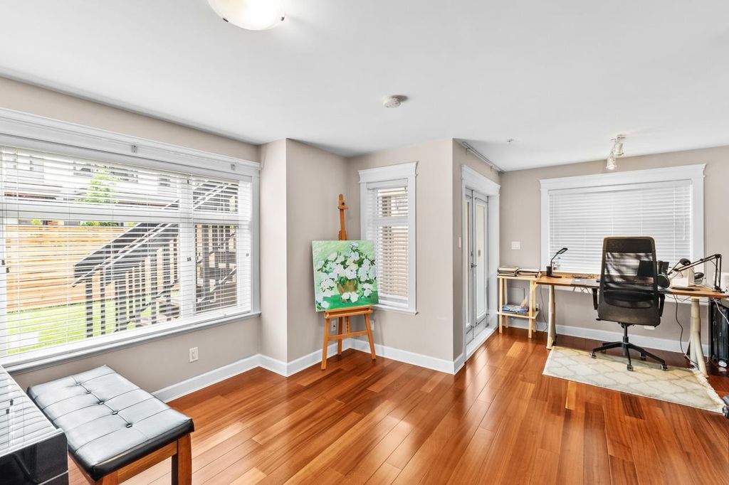 listing image 1105478741875255066