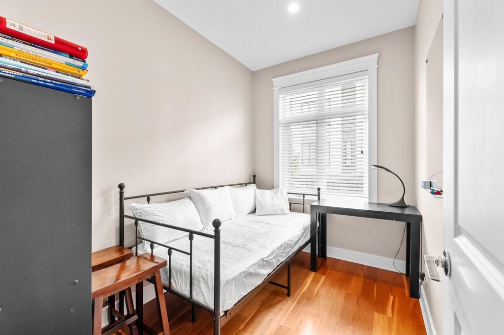 listing image 1101403627028210814