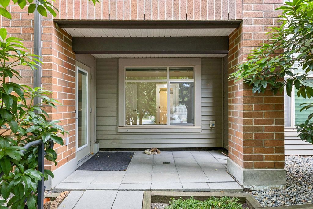 listing image 1105646802088207605