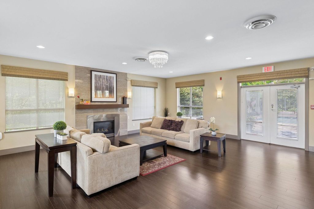 listing image 1105652797942389171
