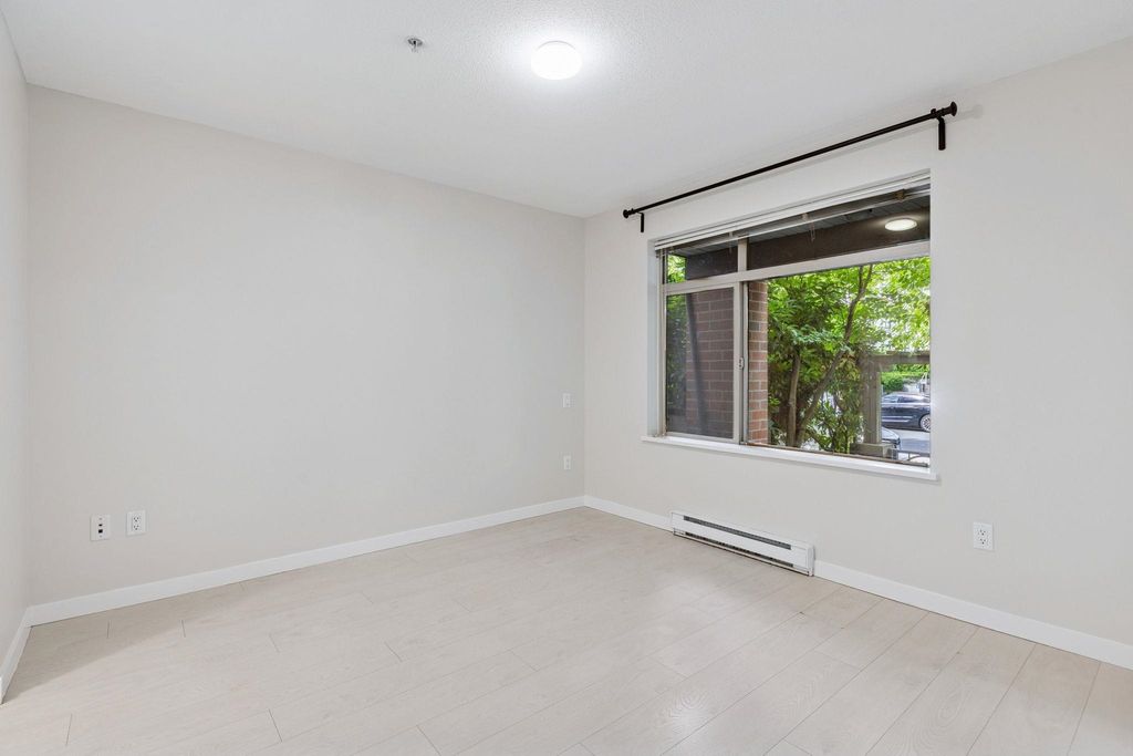 listing image 1105673010018432566