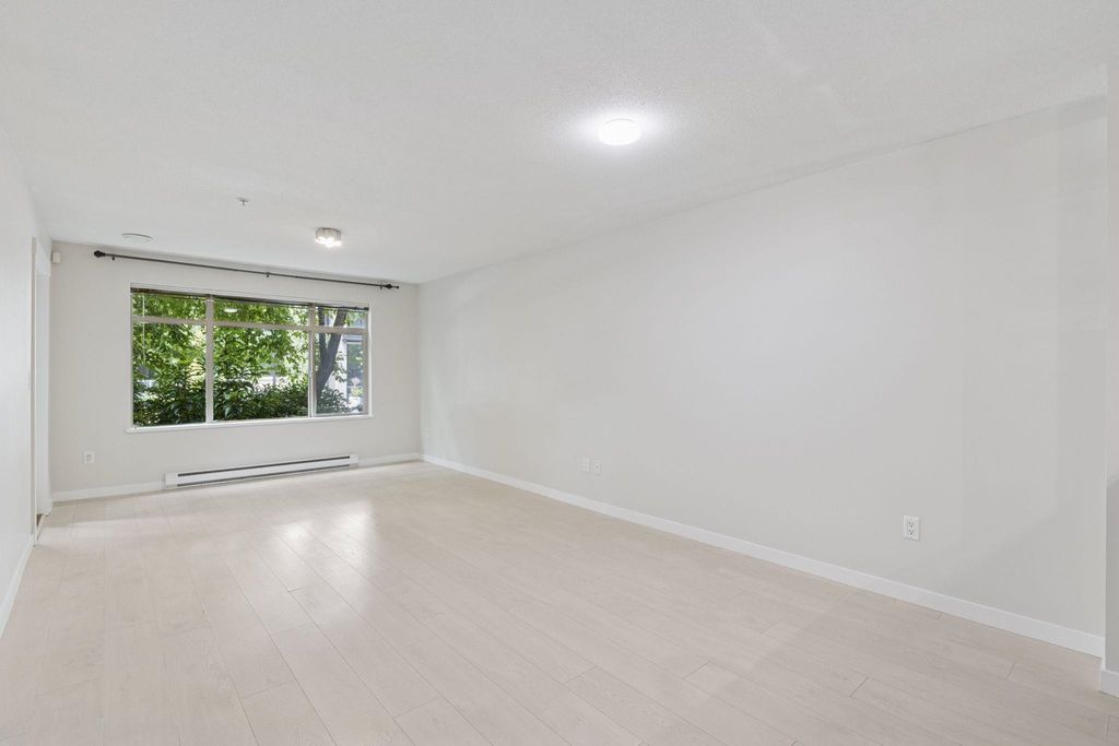 listing image 1103831901129886138