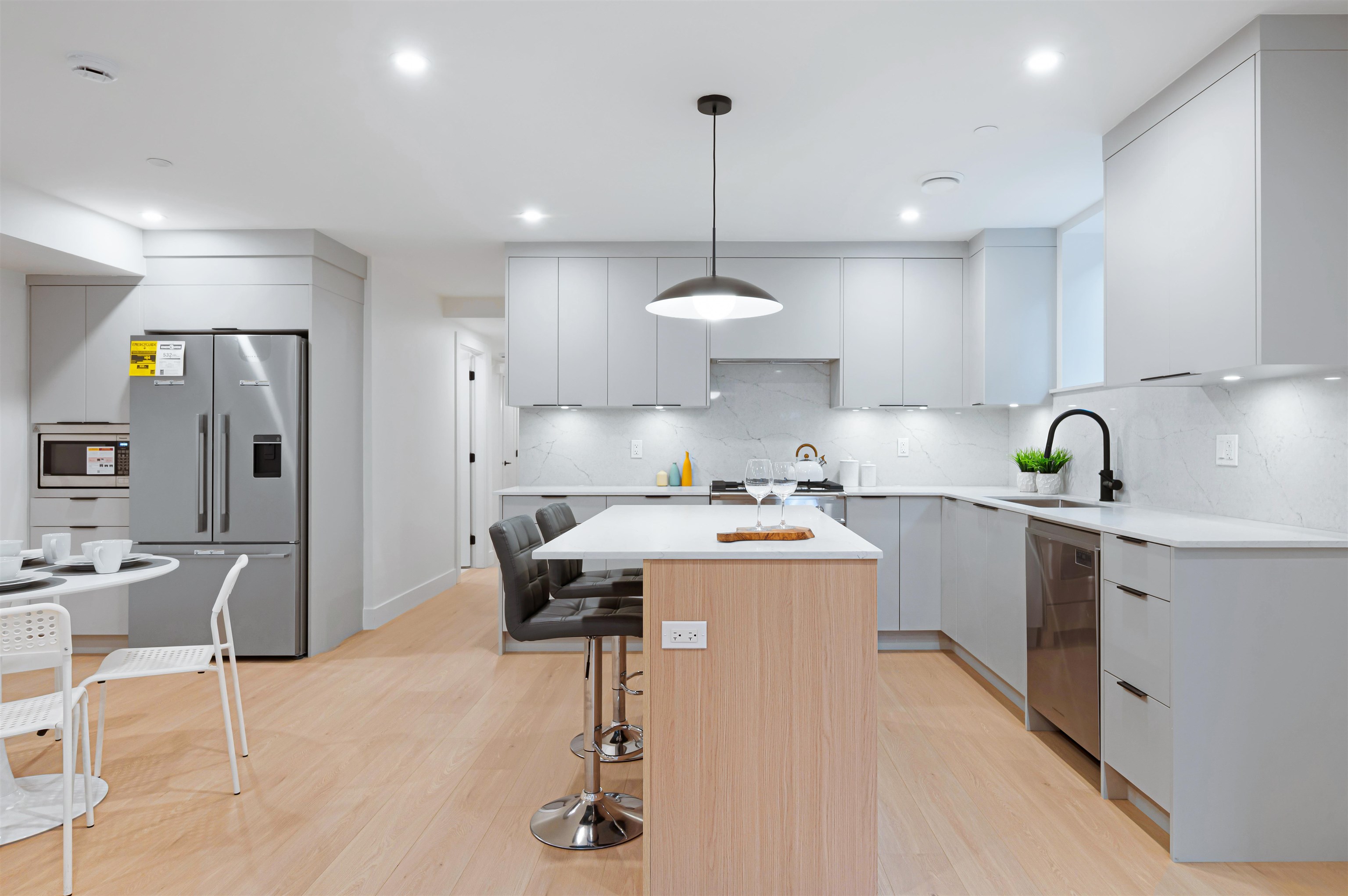 4855 Venables Street 1