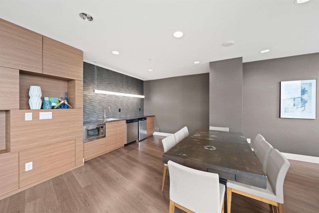 listing image 1101824939201782035