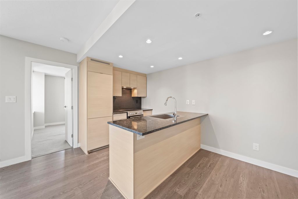 listing image 1101602720891339377