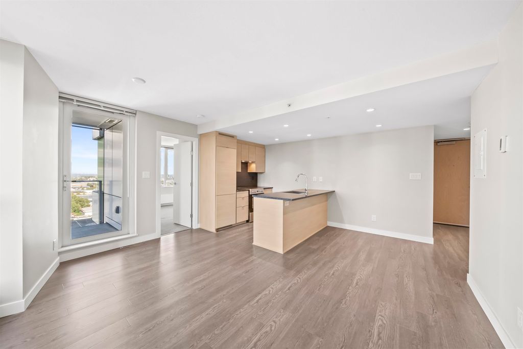 listing image 1102733427396402064