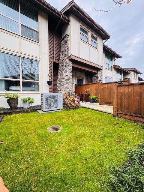 10480 248 Street 40 Maple Ridge BC V2W 0J4