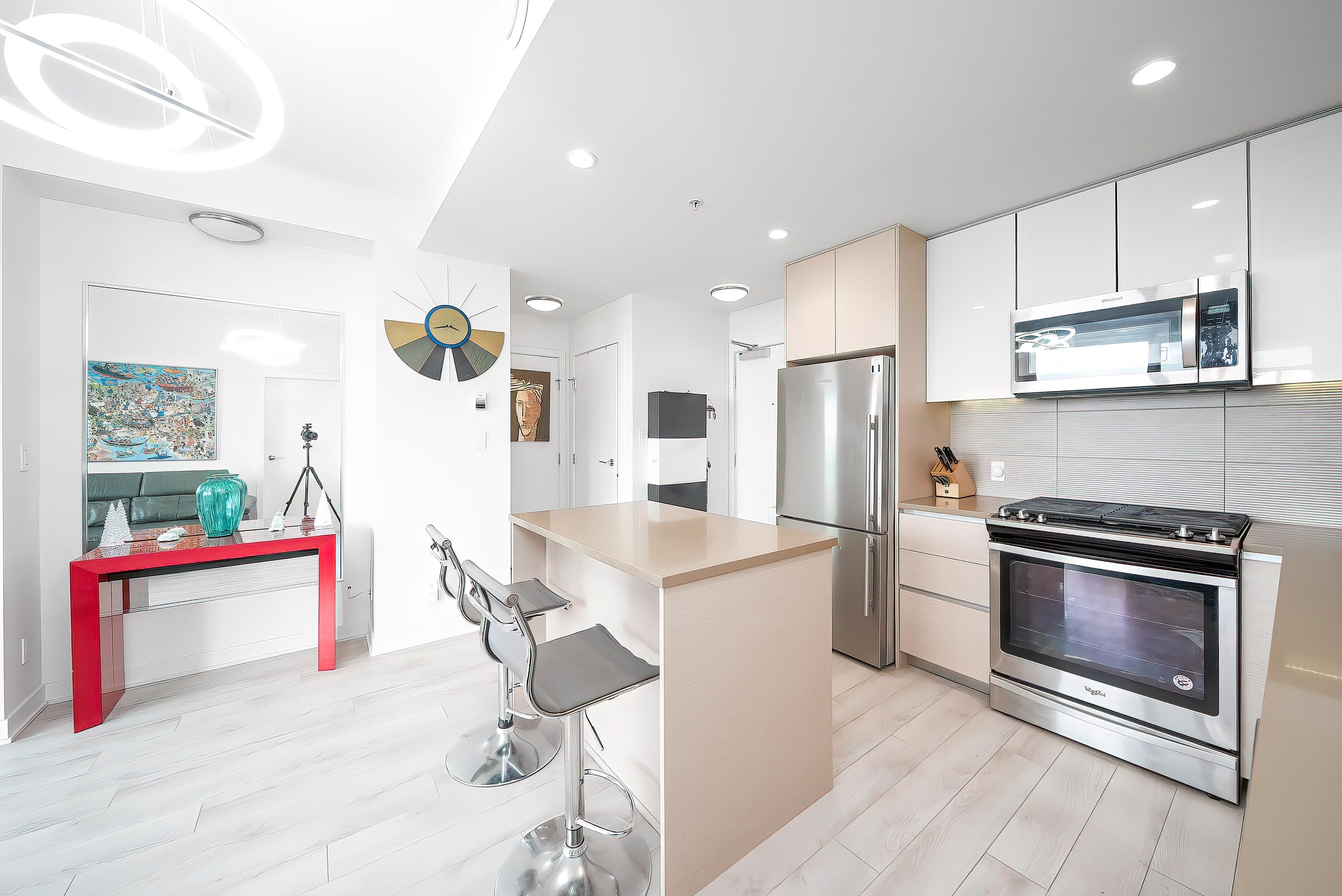 8850 University Crescent 1206