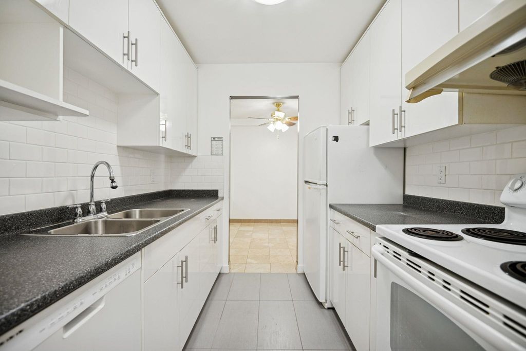 listing image 1103615465298496065