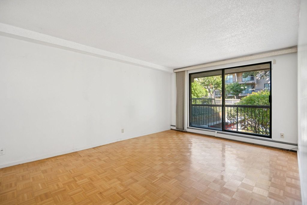 listing image 1101690941882093171