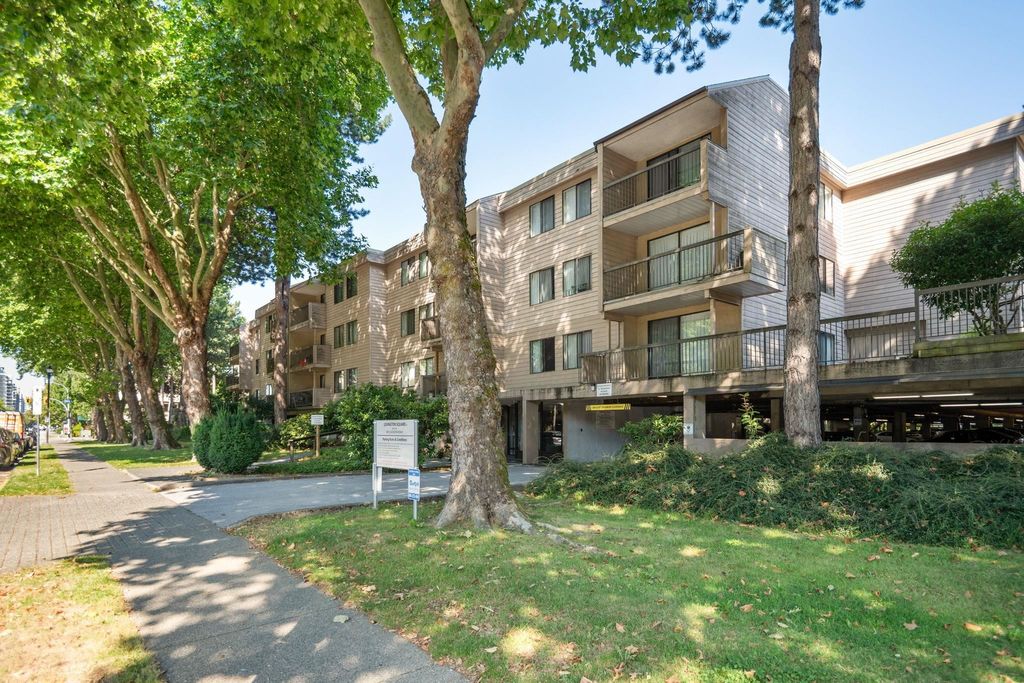 listing image 1103886971288281855