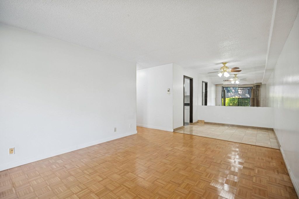 listing image 1102351952799122270