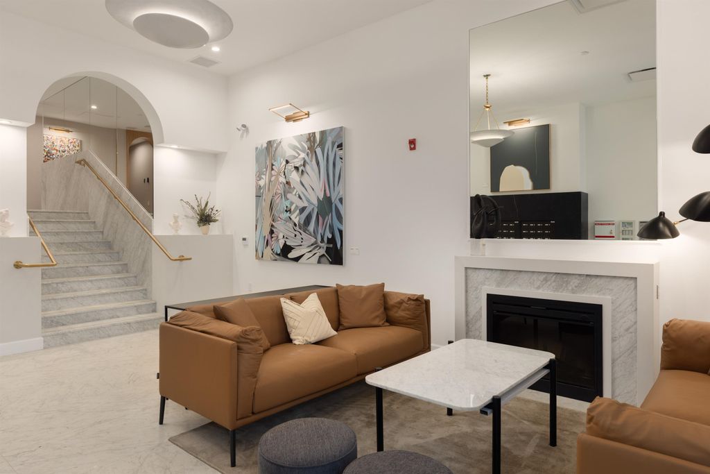listing image 1101675081790717284