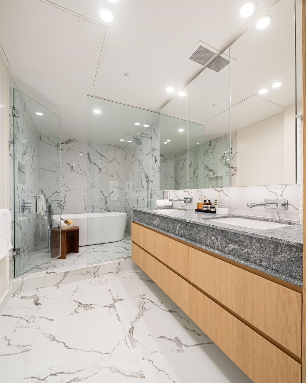 listing image 1107620123873159280