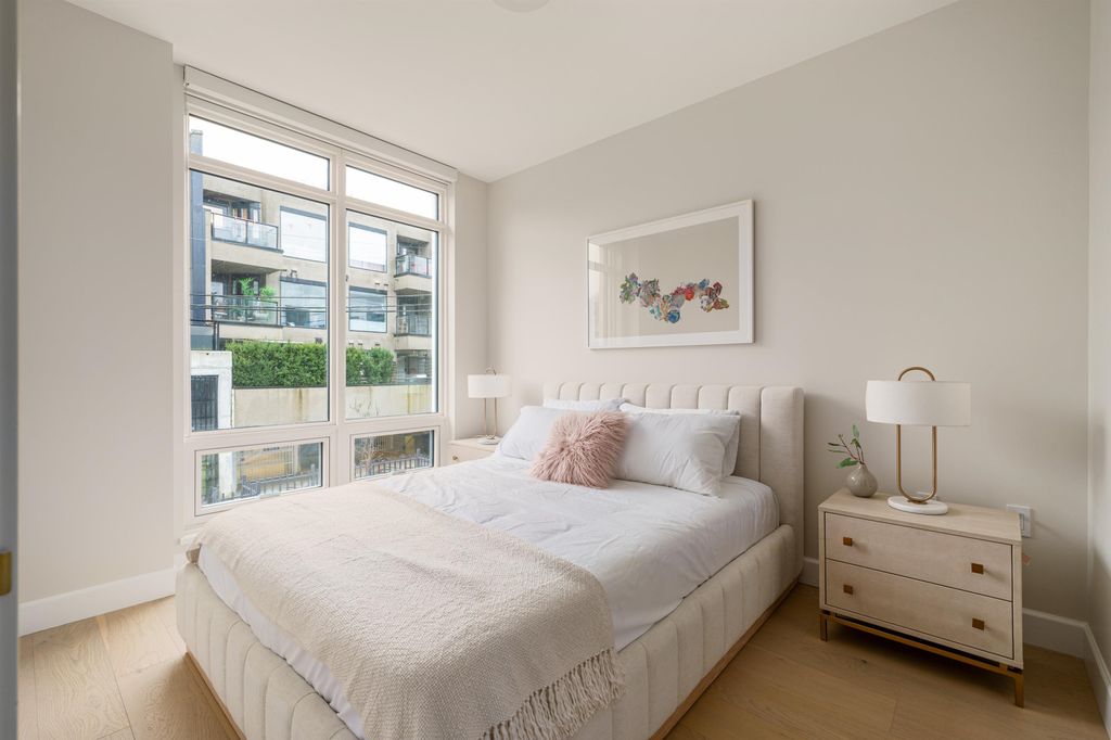 listing image 1104607692927396845