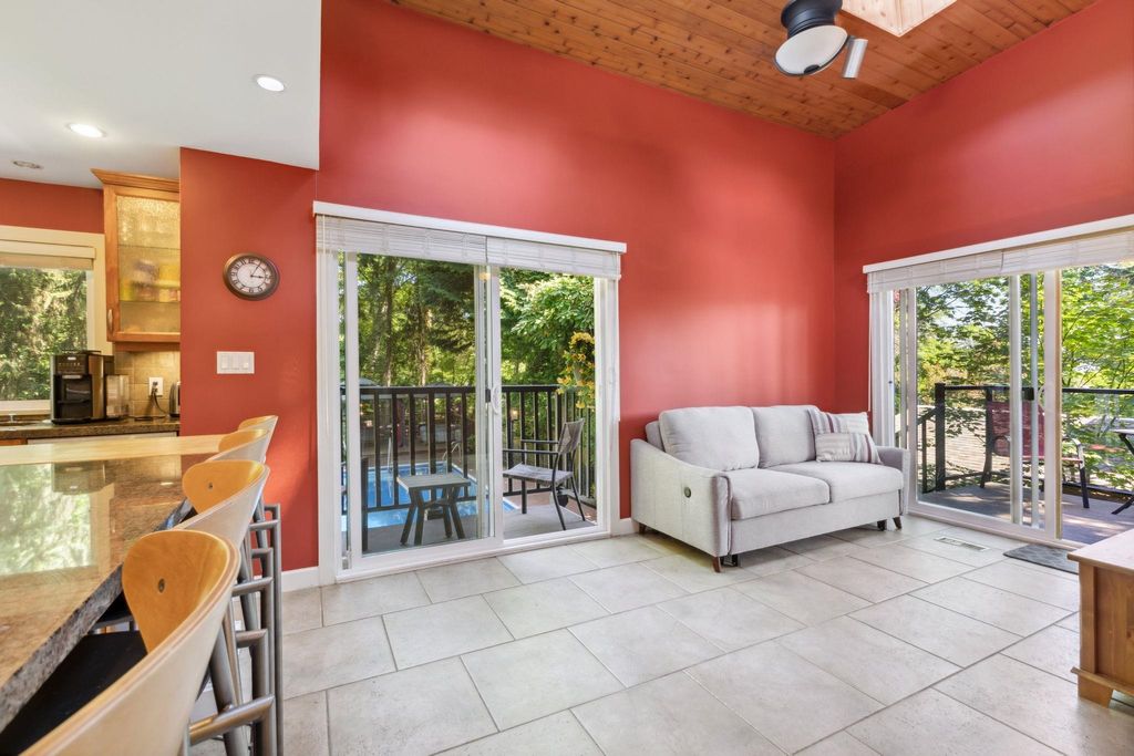 listing image 1104215941113221941