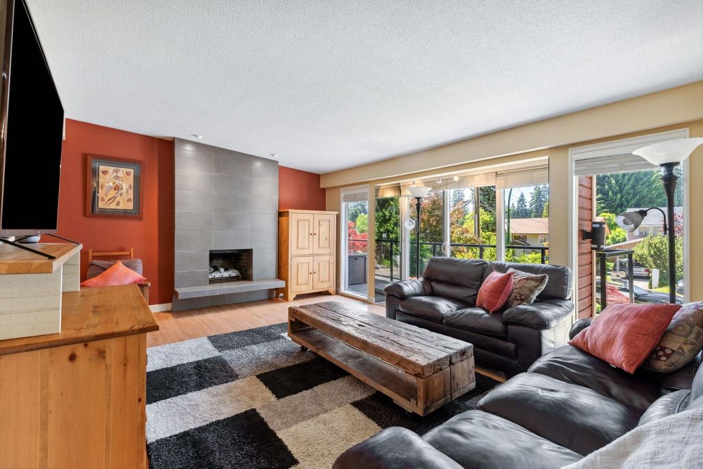 listing image 1108599604302807896