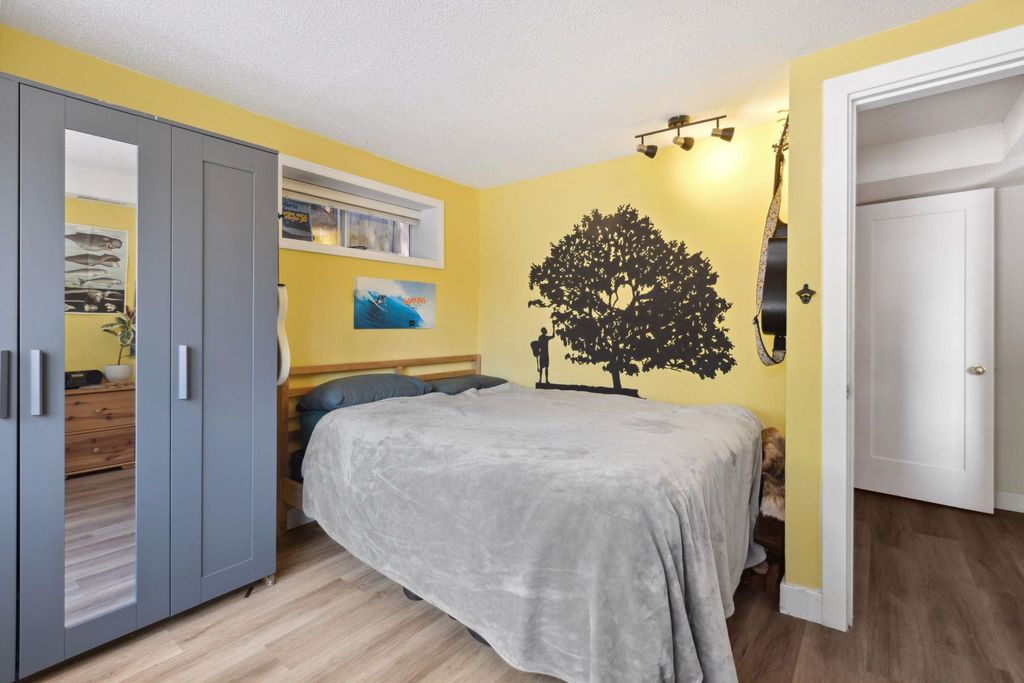 listing image 1106507137060946296