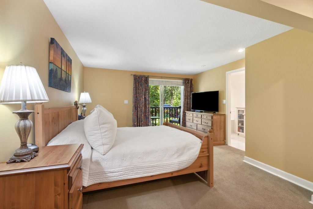 listing image 1106257576935685787