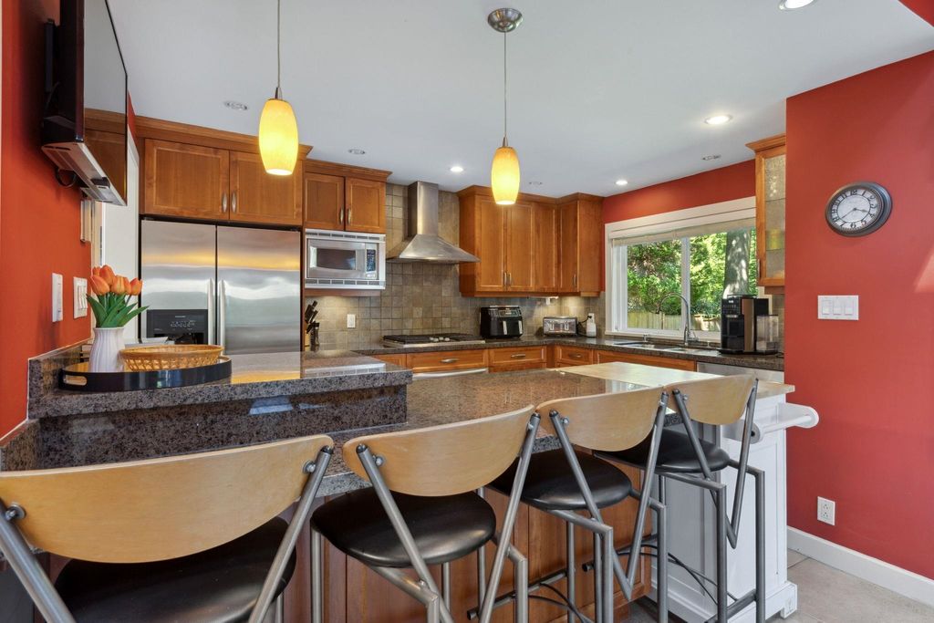 listing image 1103419256231461812