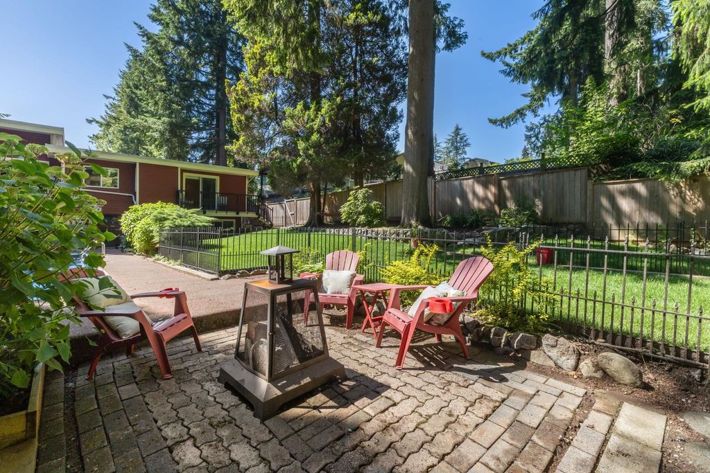 listing image 1101235221552879363