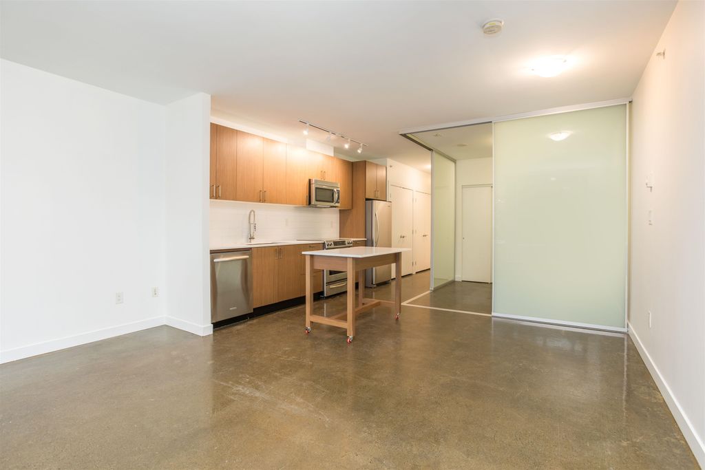 listing image 1101676759439665703