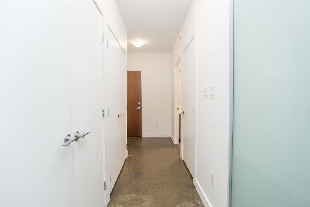 listing image 1103885759734973666